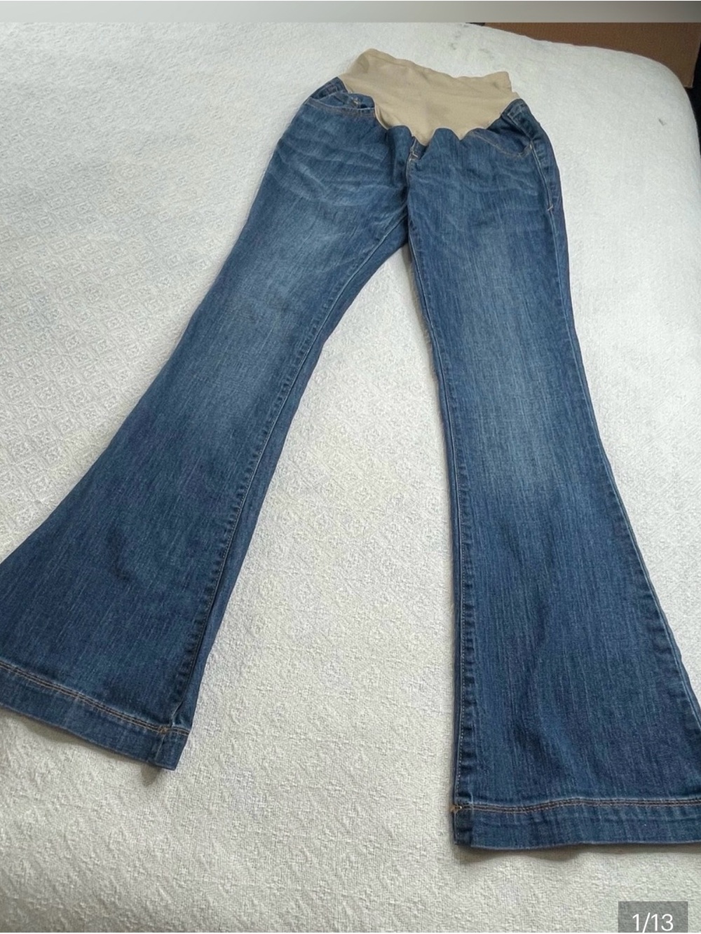 Old Navy Blue Flare Maternity Jeans with Beige Waist Panel~Size 4 ~ Weekender
